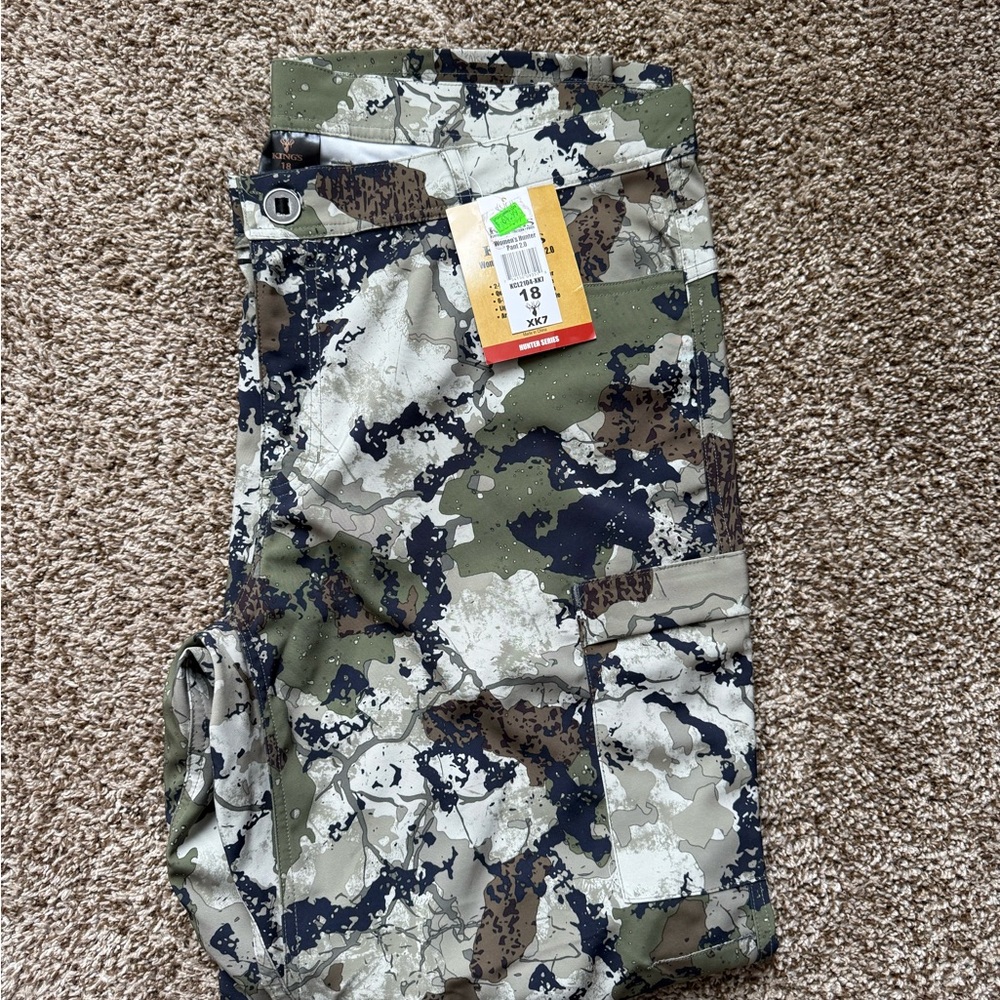 Women's Camouflage Cargo Pants